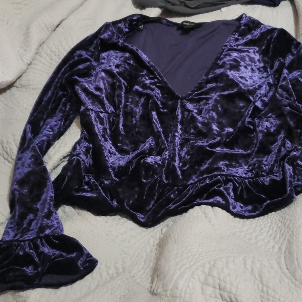 Crushed velvet top
